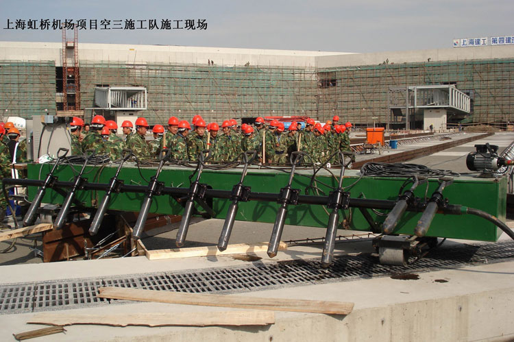 Shanghai Hongqiao Airport construction site